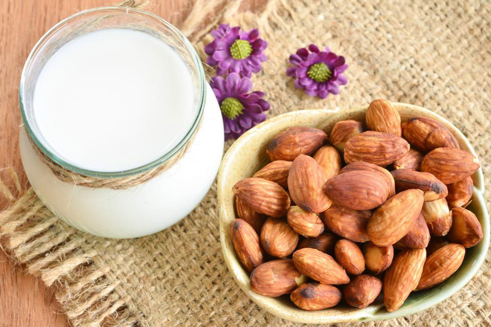 Dietary Tips for Snacking with High Cholesterol
