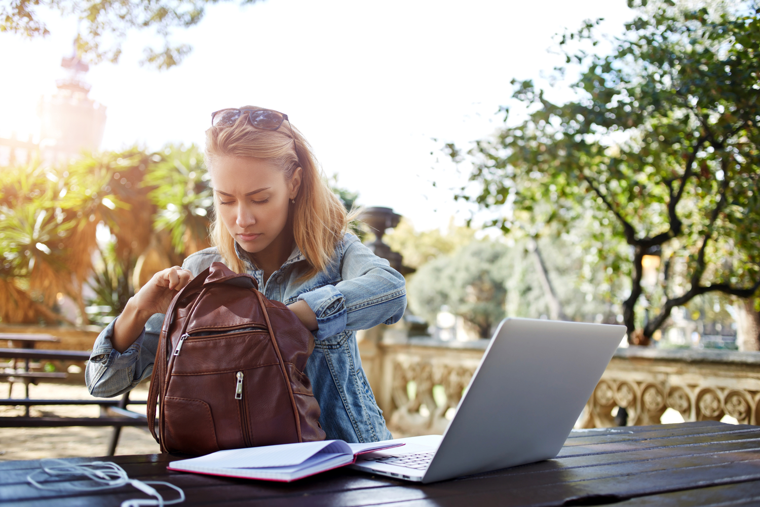 Laptops Buying Tips for Students