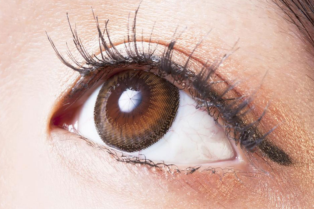 Professional Eyeshadow Hacks for Round Eyes